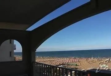 מלון דירות A-more